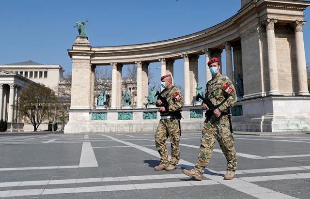 Комендантська година триватиме до 11 січня: Угорщина продовжила обмежувальні заходи