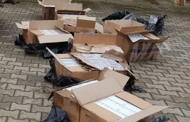 Контрабанда на угорсько-українському кордоні: прикордонники вилучили партію безакцизних цигарок