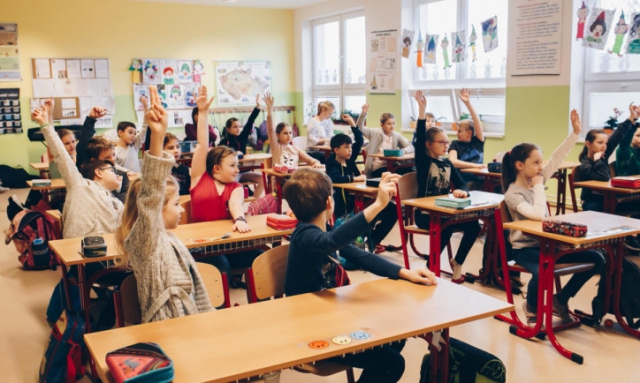 З наступного року у Чехії запровадять додаткові уроки чеської для українців