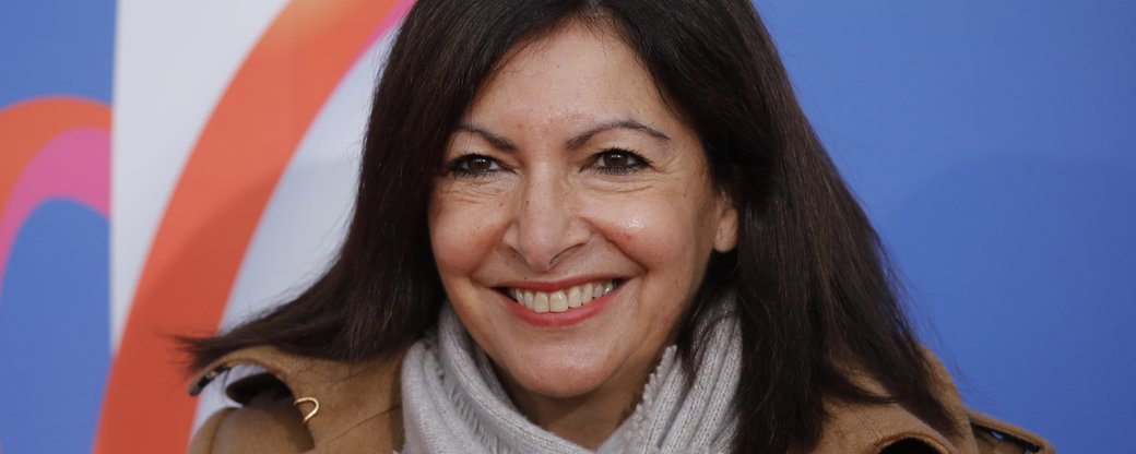 Занадто феміністична: мерію Парижа оштрафували за призначення великої кількості жінок на керівні посади