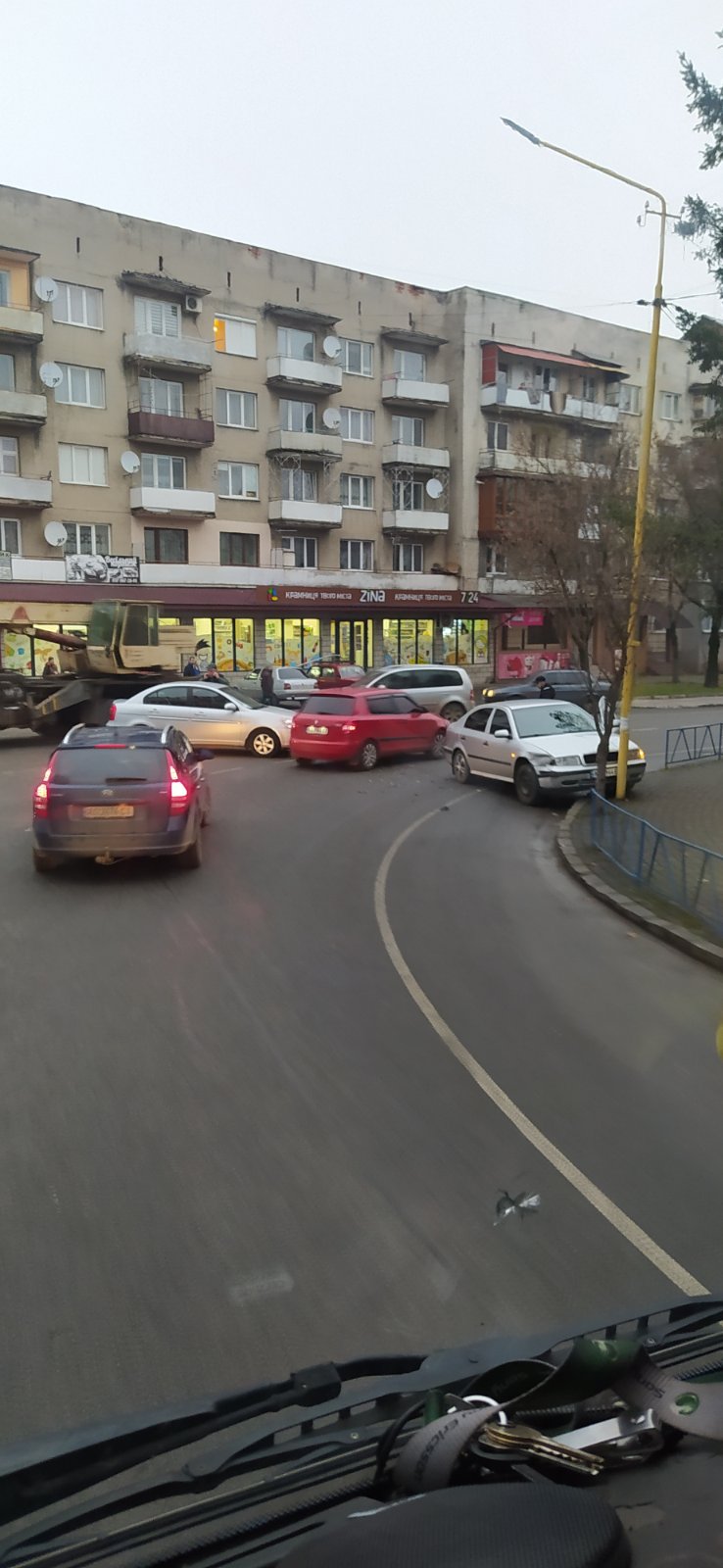 Ранкова аварія у Іршаві: зіткнулися щонайменше дві автівки