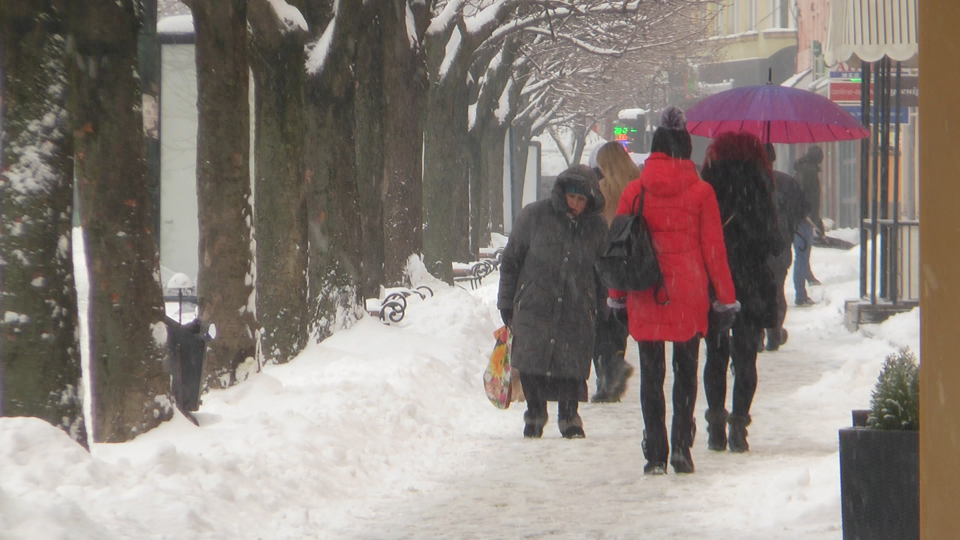 Закарпатцям розповіли як уникнути обмороження та переохолодження