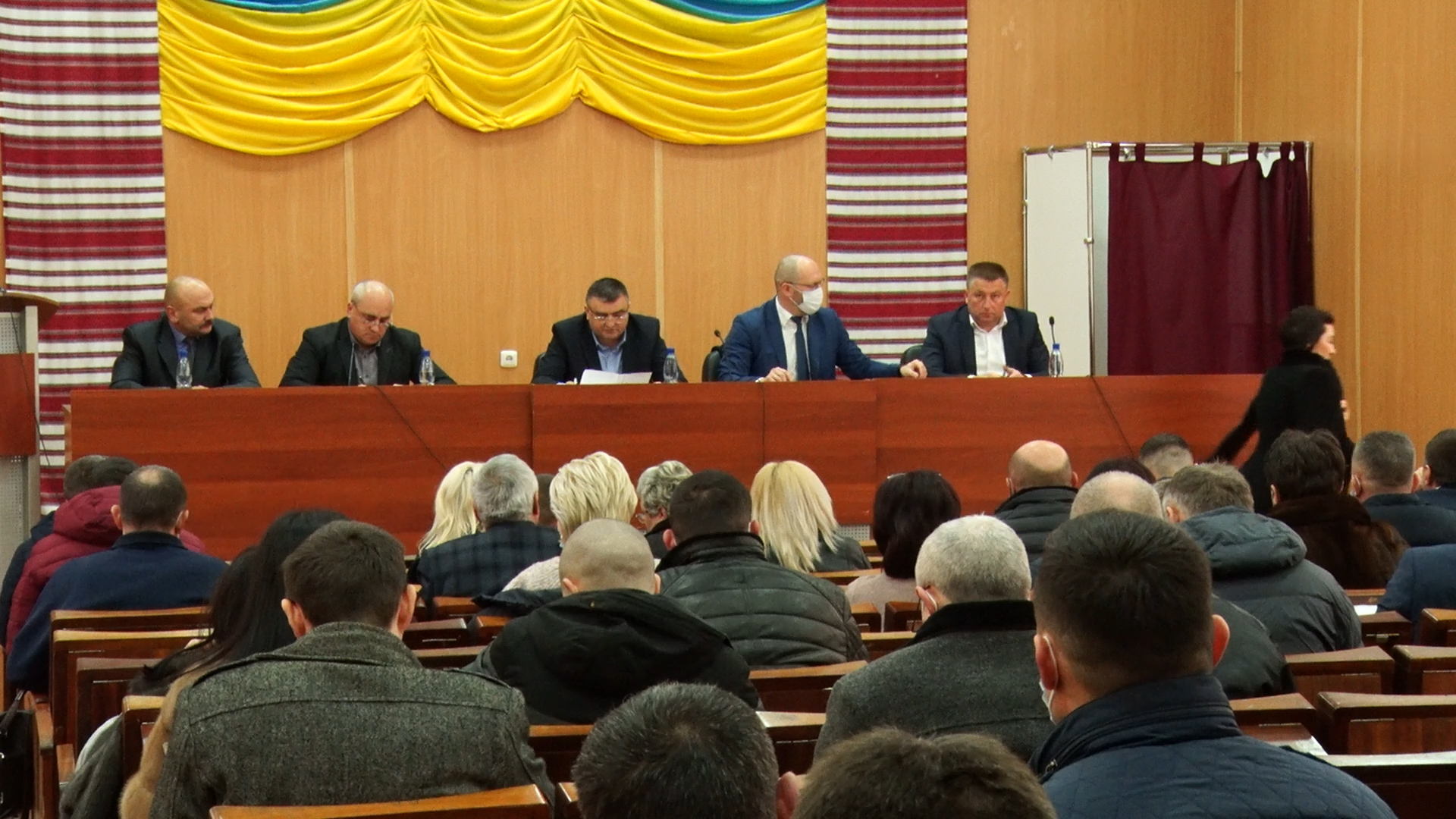 Довгоочікуваний консенсус: у Мукачеві нарешті відбулася сесія районної ради