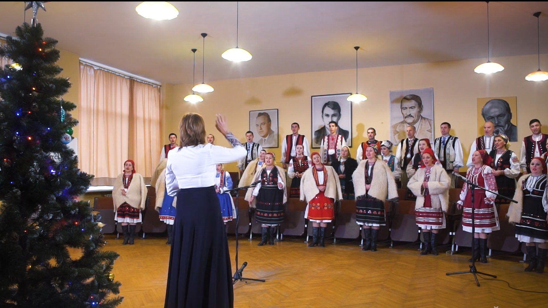 "Щедрик" у виконанні Закарпатського народного хору