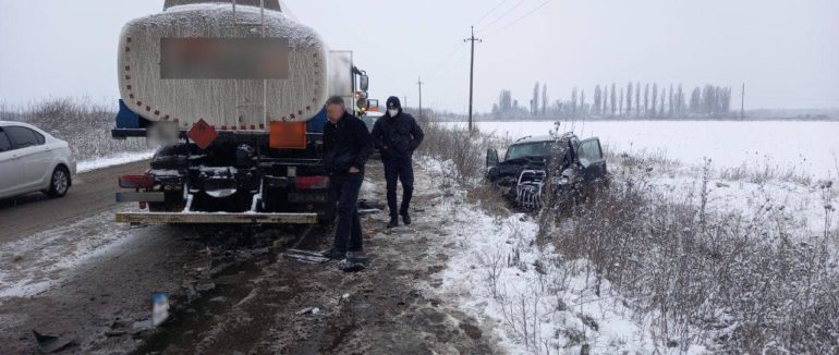 Нові подробиці аварії у Мукачеві: зіткнулися легковик та вантажівка