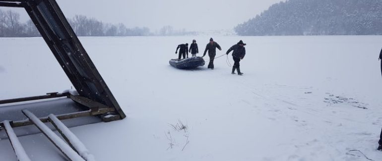 На Закарпатті вилучили тіло 26-річного чоловіка, який провалився під кригу на Іршавщині