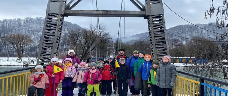 Прогулянка ужгородських пластунів у Невицькому замку