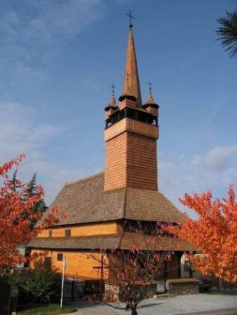 Церква досі відкрита: у 1936 році храм святого Параскеви на Хустщині викупили та вивезли до Чехії