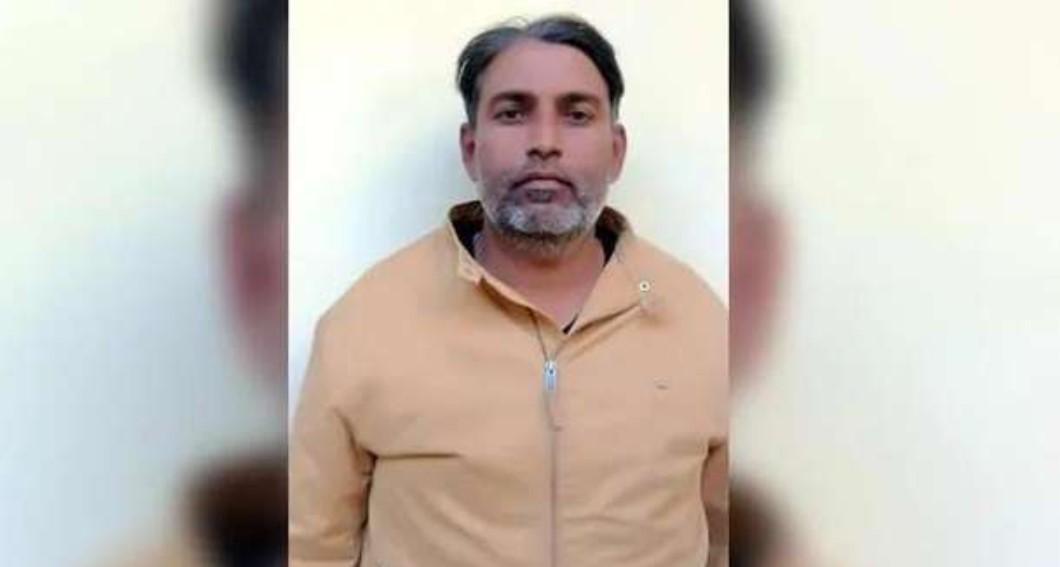 "Жадібність до оголених фотографій": індійський військовий проміняв держтаємницю на еротичні фотографії