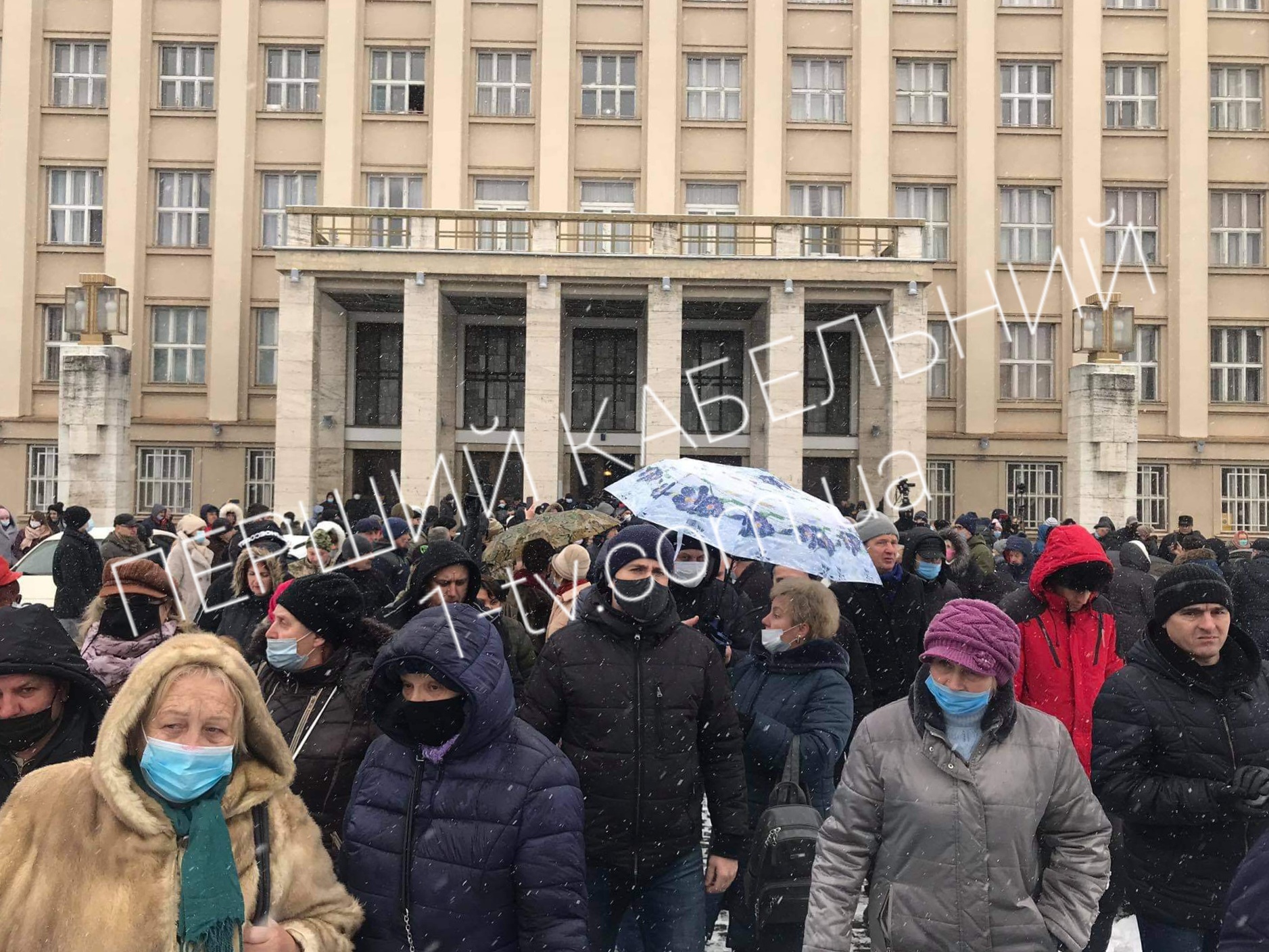 "Тарифні" протести під Закарпатською ОДА - Пряме включення