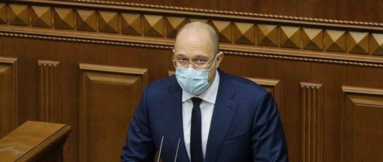 Коронавірусу в Україні майже рік: що очікувати українцям після зимового локдауну