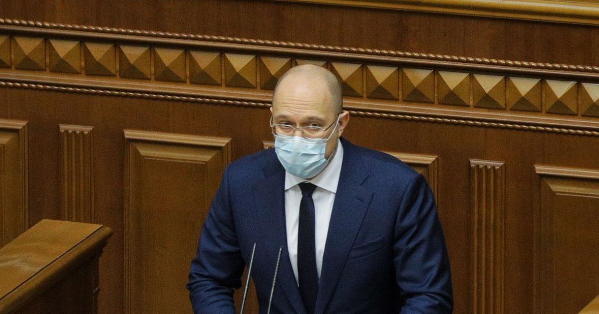 Коронавірусу в Україні майже рік: що очікувати українцям після зимового локдауну