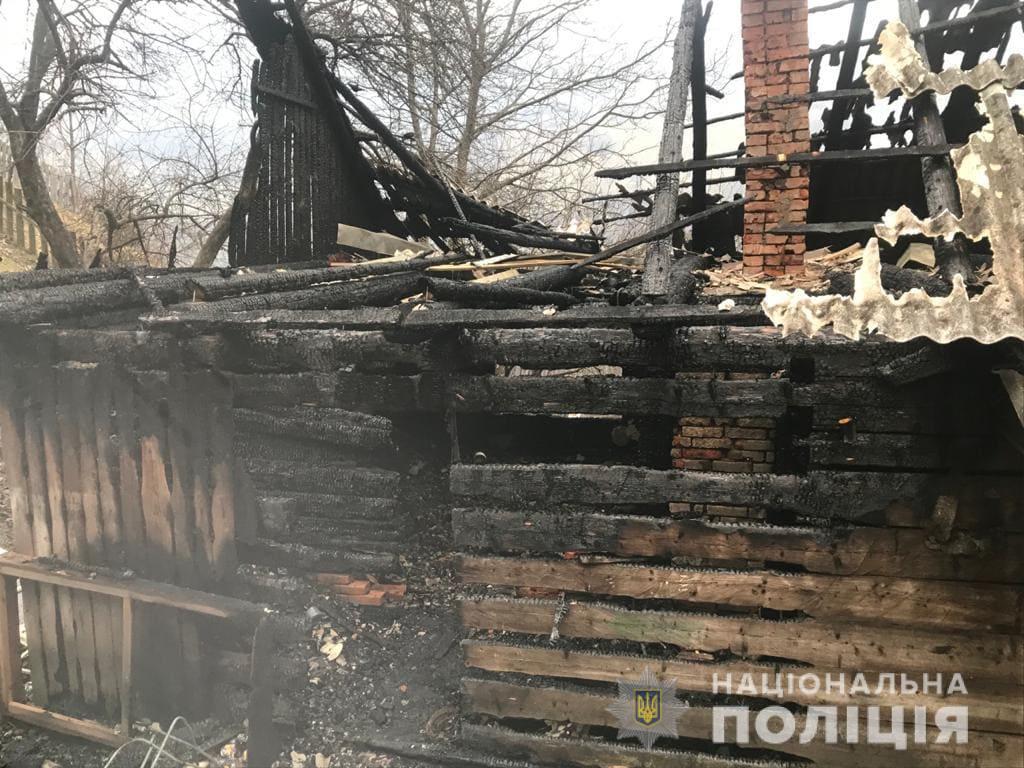 Будинок знищено вщент: нічна пожежа на Рахівщині