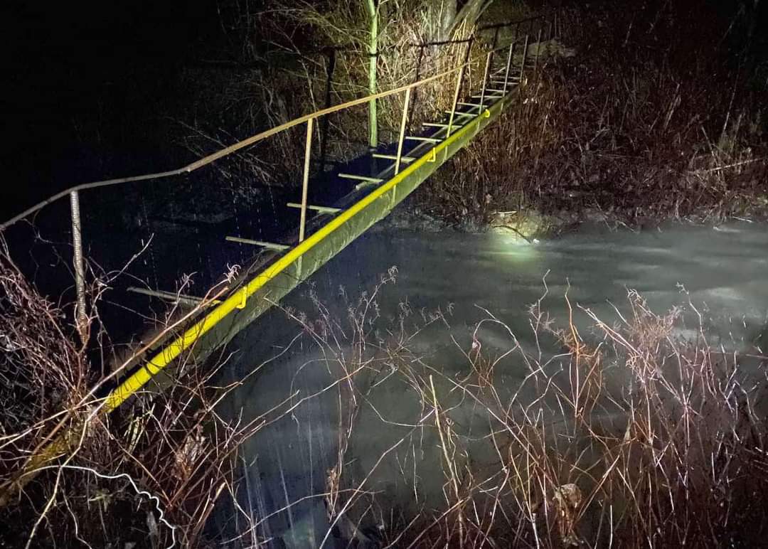 Послизнувся і впав: на Іршавщині знайшли тіло 24-річного хлопця, що потонув вночі