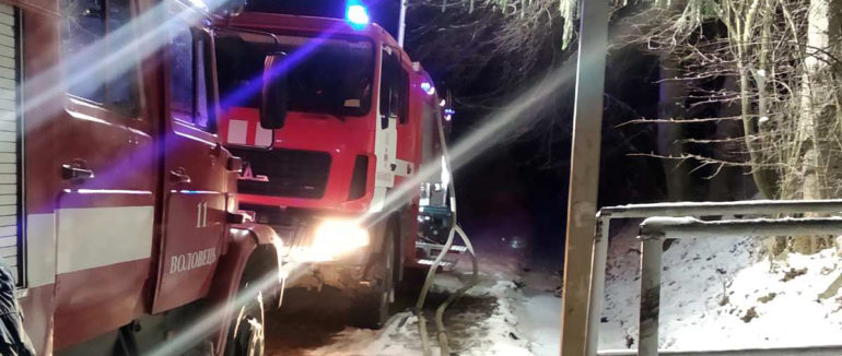 Будинок загорівся поки господарі спали: ранкова пожежа на Закарпатті