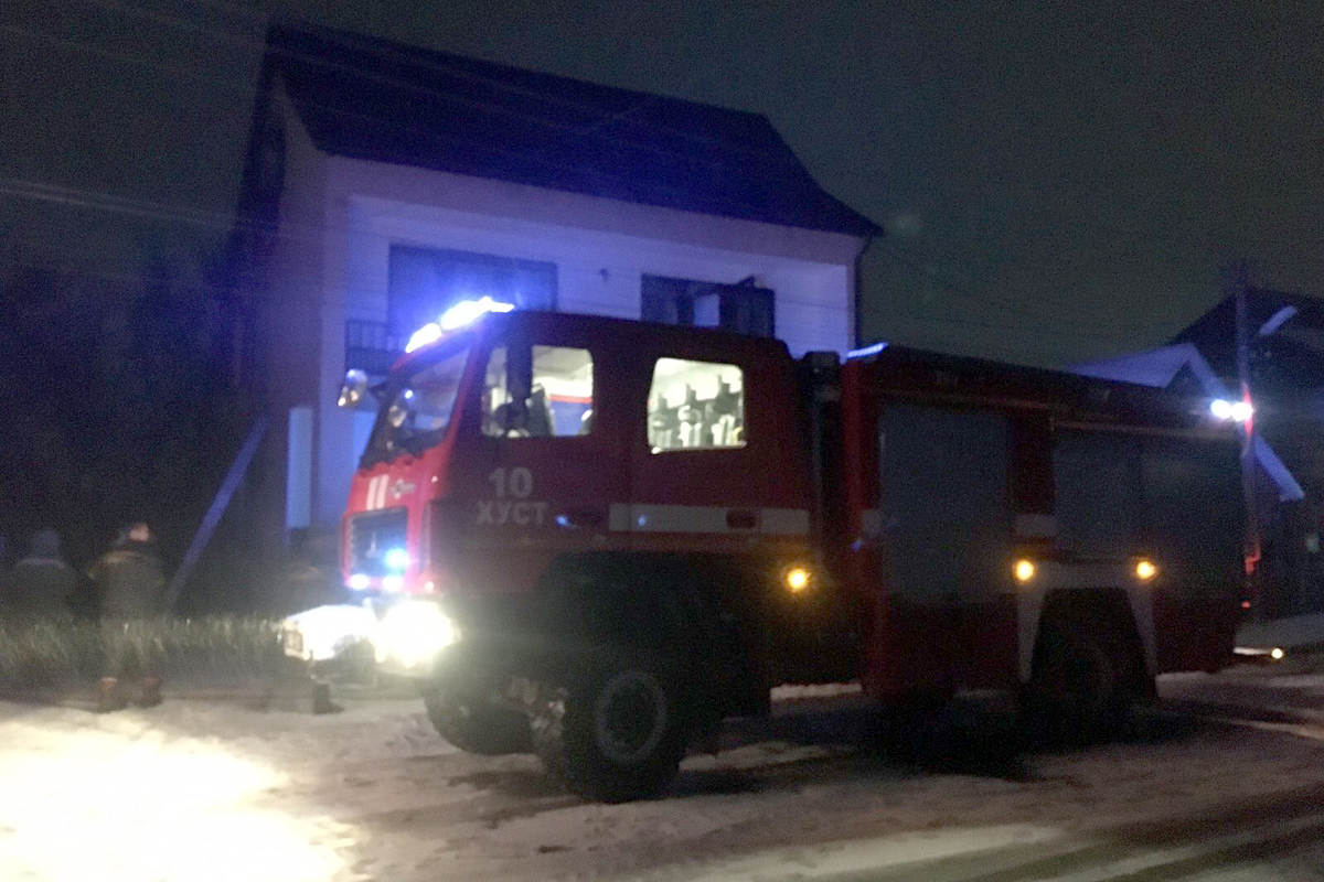 Нічні пожежі на Закарпатті: горіли два житлові будинки