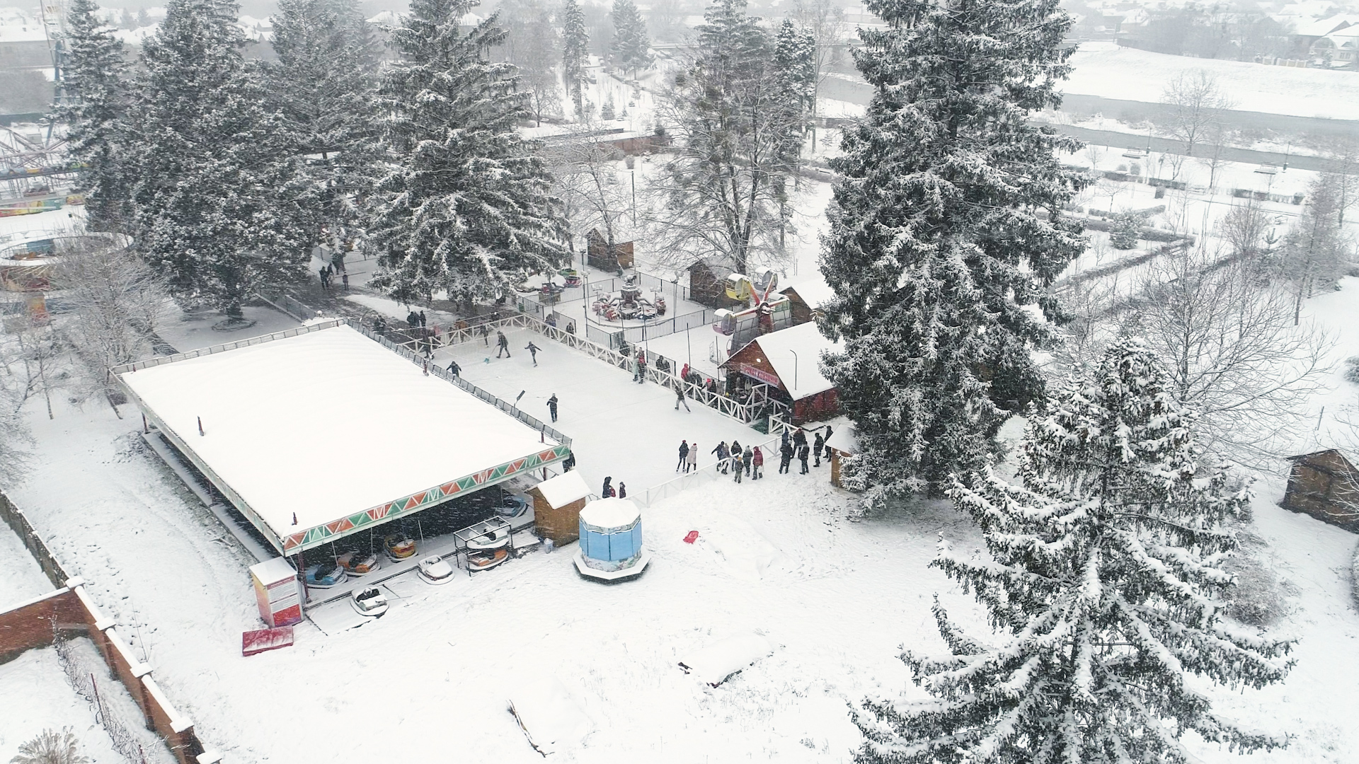 Еко-ковзанка: у Мукачеві круглий рік працюватиме розважальна атракція