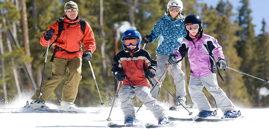 Гірськолижні курорти в Карпатах втрачають туристів: до кінця січня бронювання скасовуються