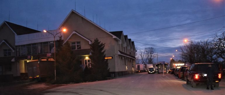 Його розшукує поліція: 42-річного українця вночі затримали прикордонники Мукачівського загону