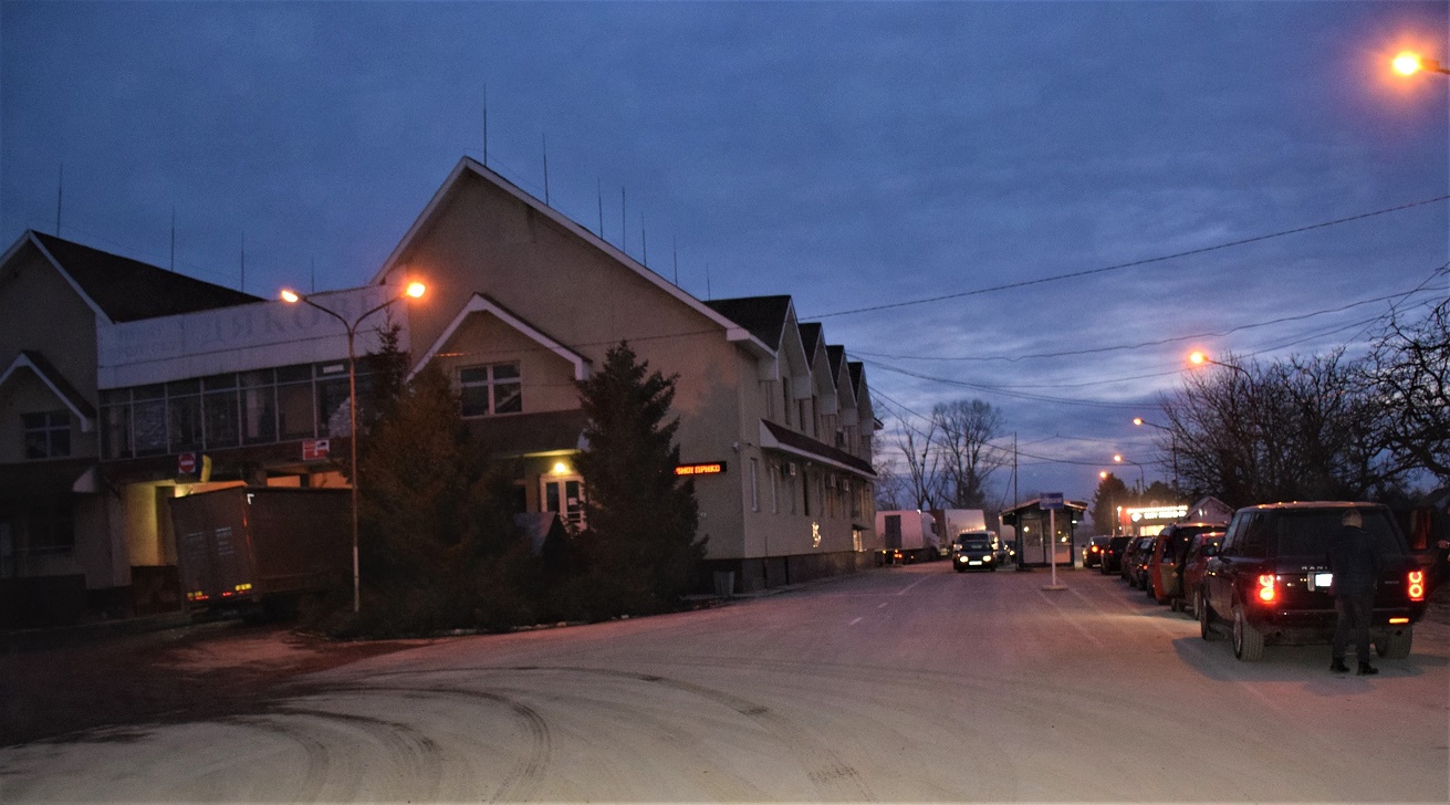 Його розшукує поліція: 42-річного українця вночі затримали прикордонники Мукачівського загону