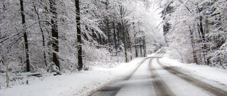 На Закарпатських дорогах надалі залишиться ожеледиця