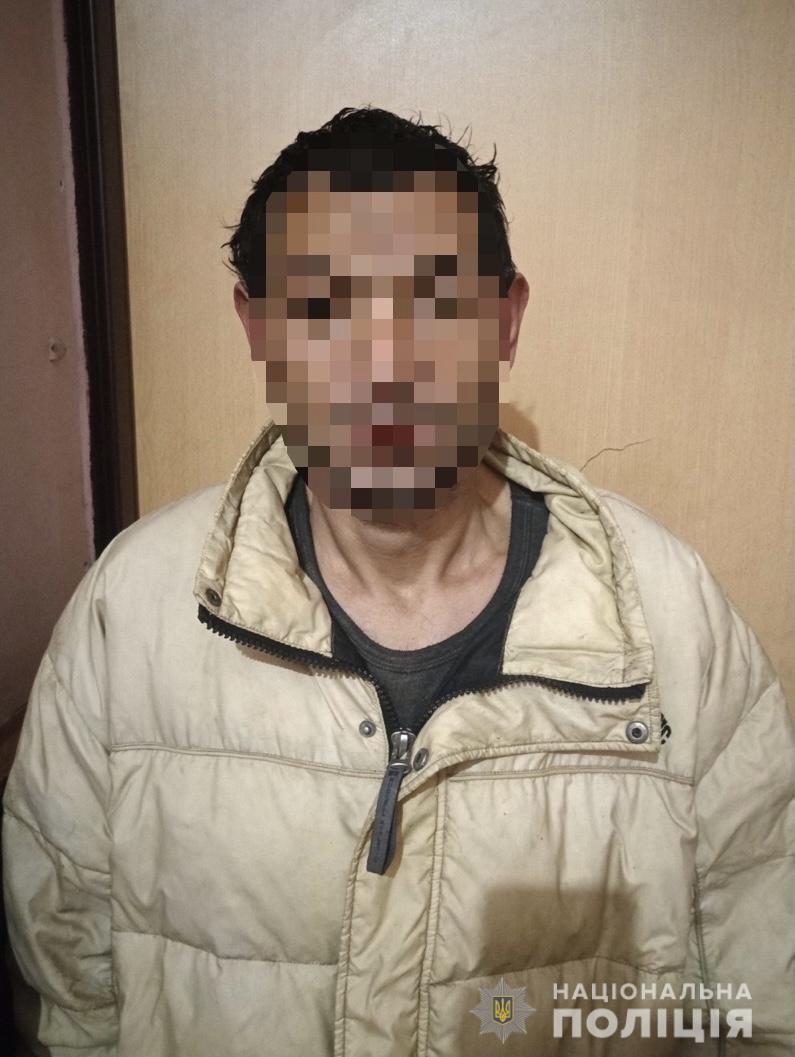 Оперативне затримання: у Мукачеві поліція розшукала крадія господарського майна