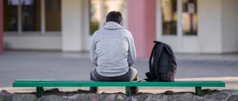 Небезпечні челенджі та самогубства серед підлітків. Як попередити трагедію