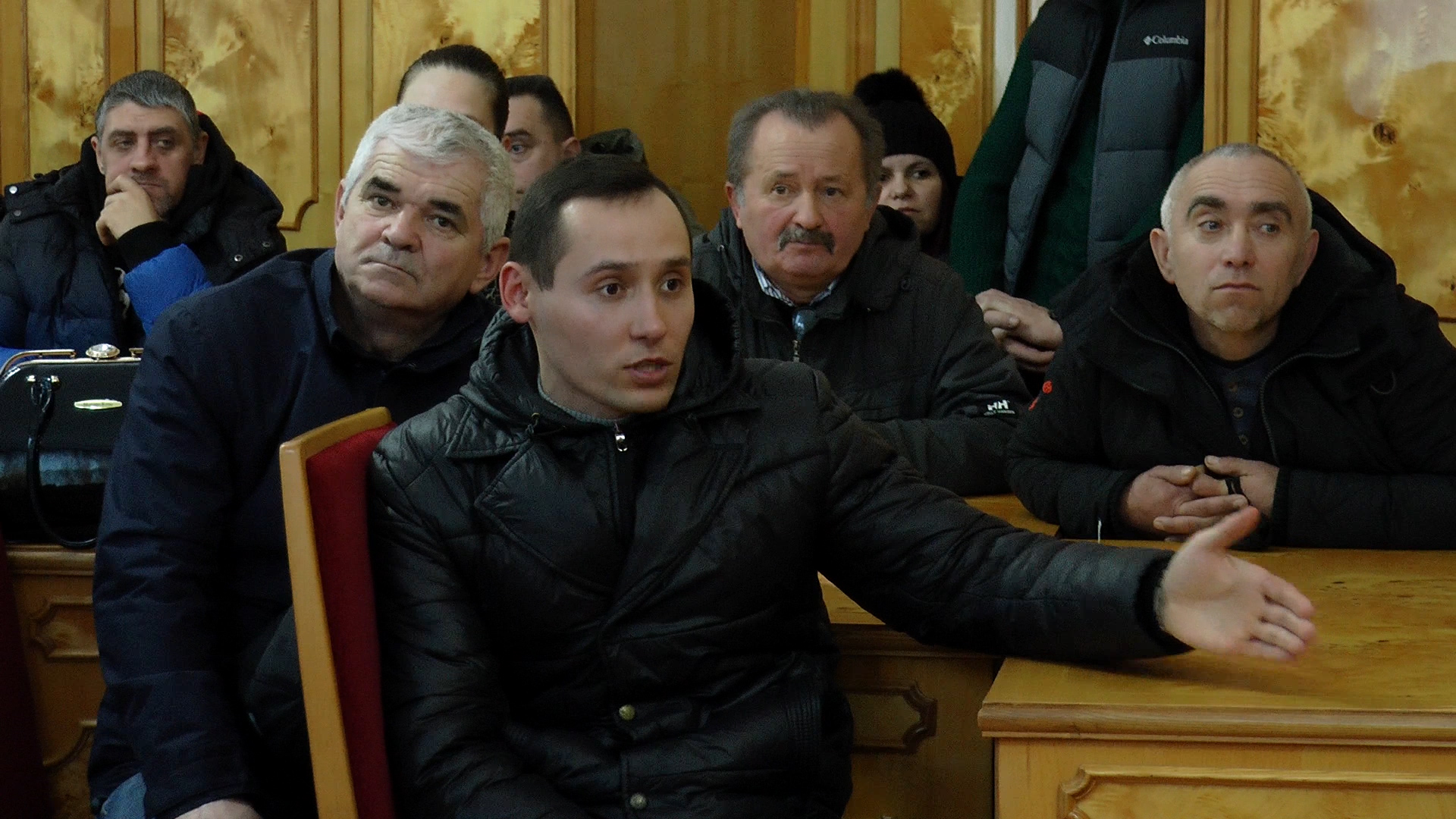 Тарифний ультиматум: мітингувальники зустрілись з Олексієм Петровим