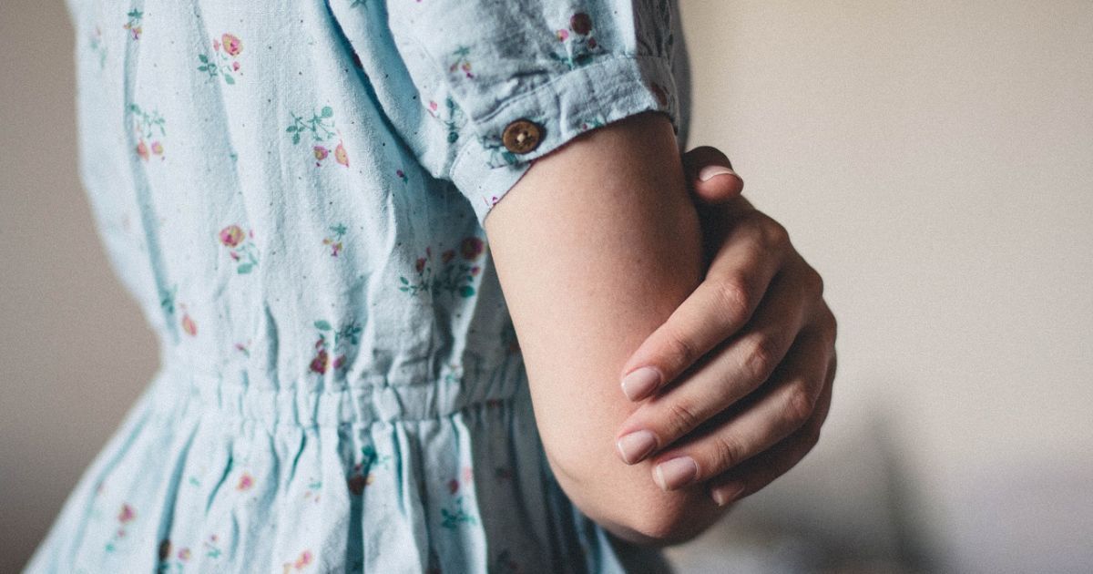 У Кривому Розі дівчата жорстоко побили свою однолітку: опубліковано відео знущання