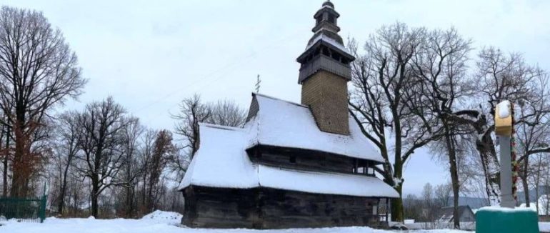 З найстарішого дерев’яного храму на Закарпатті зроблять музей
