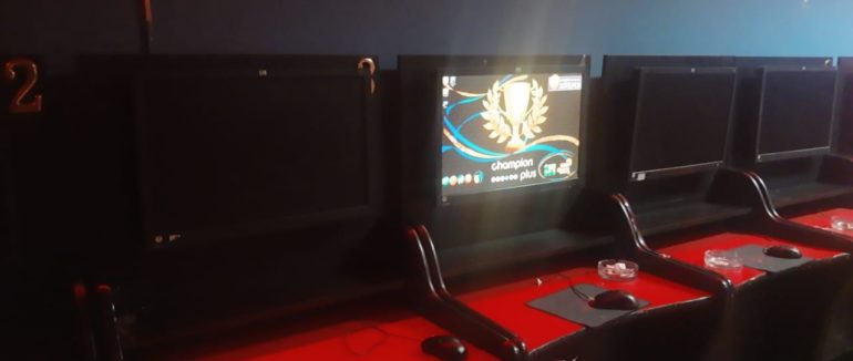 На Закарпатті поліція припинила роботу незаконного грального закладу