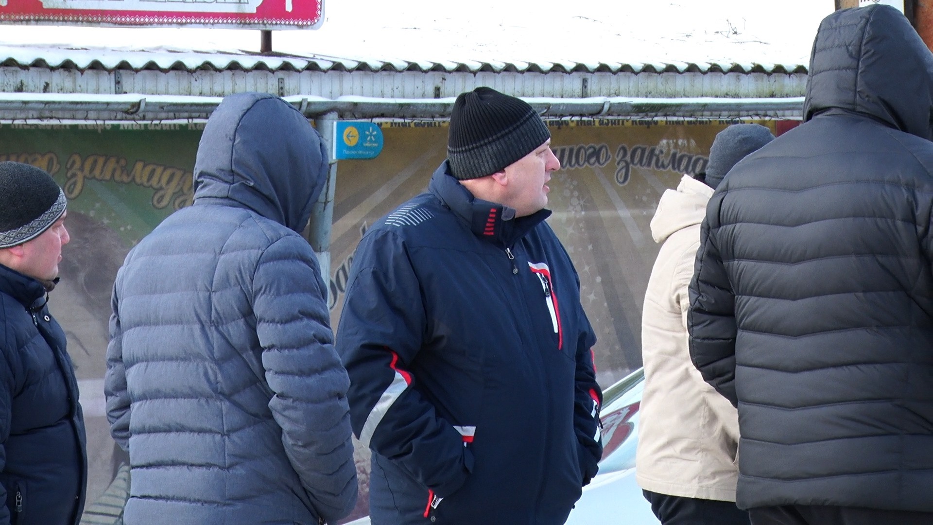 Протести продовжуються: неподалік Сваляви місцеві блокували автодорогу