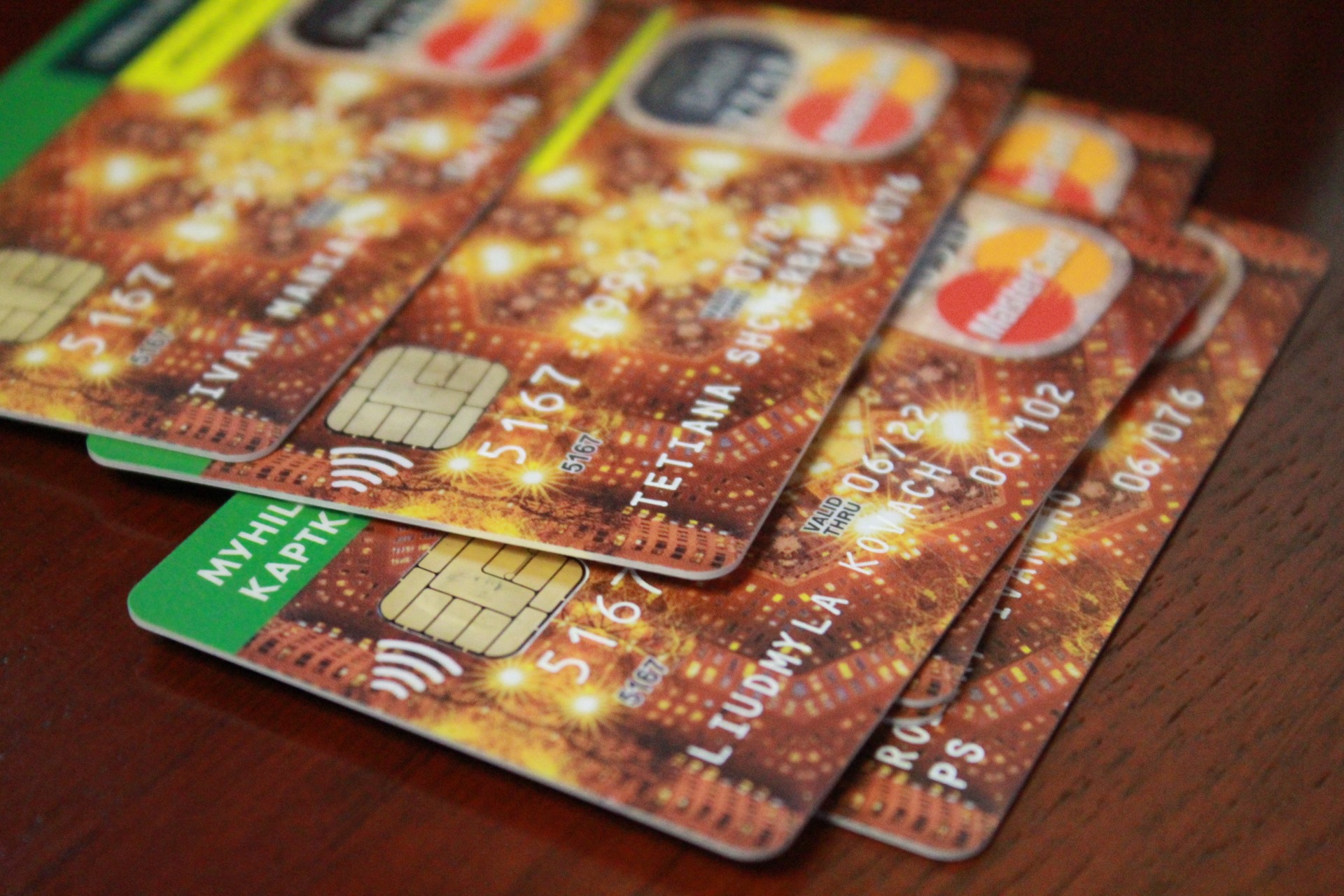 Майже 30 тисяч населення: у місті над Латорицею успішно функціонує послуга "Карта мукачівця"