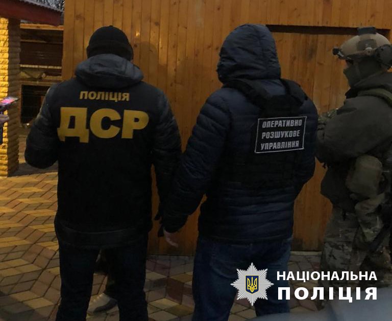 На Закарпатті судитимуть батька і його синів, які перевозили нелегальних осіб до країн ЄС