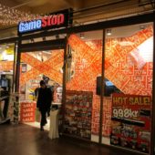 Лихоманка довкола GameStop могла бути спровокована великими гравцями ринку