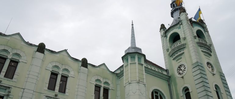 Майже 2 мільйони гривень: освітянам приєднаних сіл Мукачівської ТГ виплатили заробітну плату