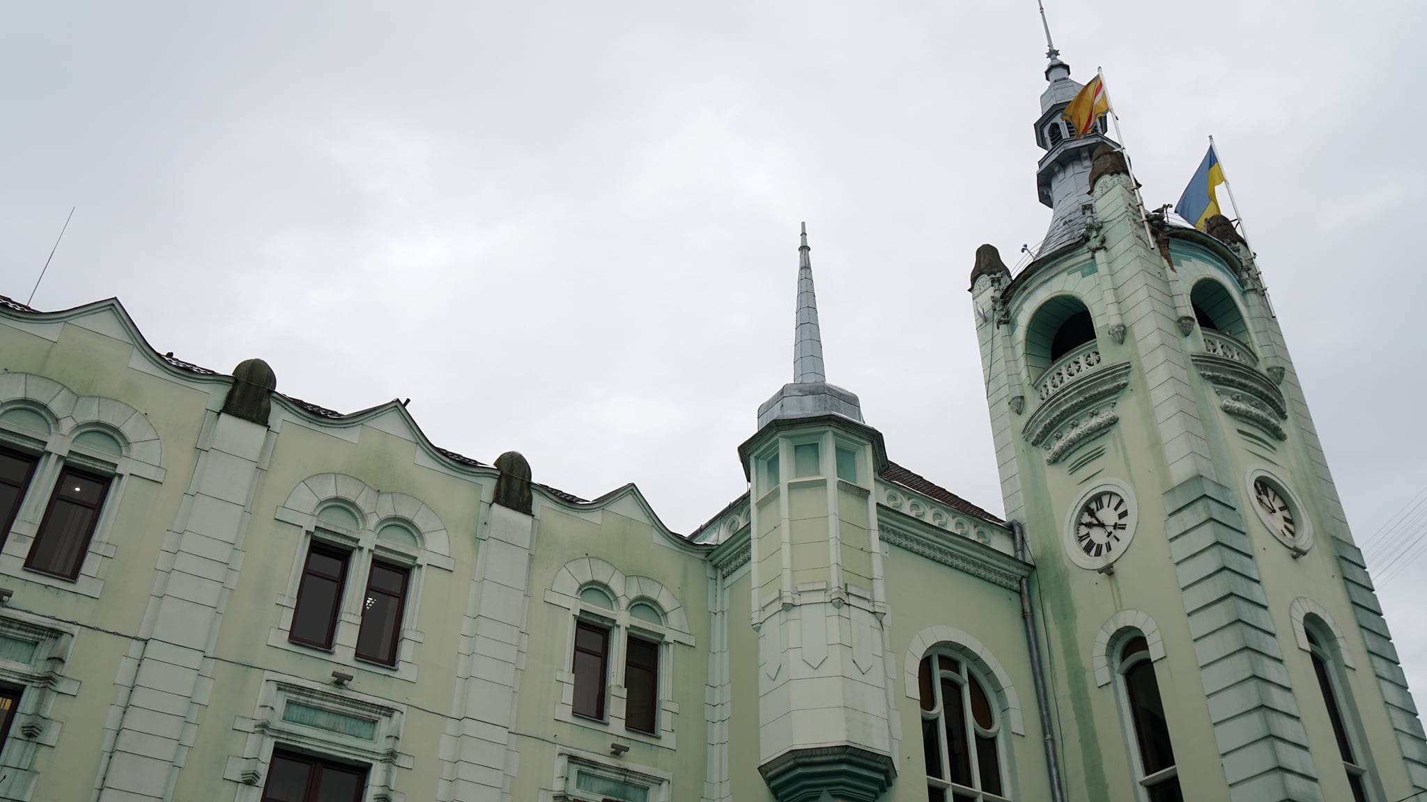 Майже 2 мільйони гривень: освітянам приєднаних сіл Мукачівської ТГ виплатили заробітну плату