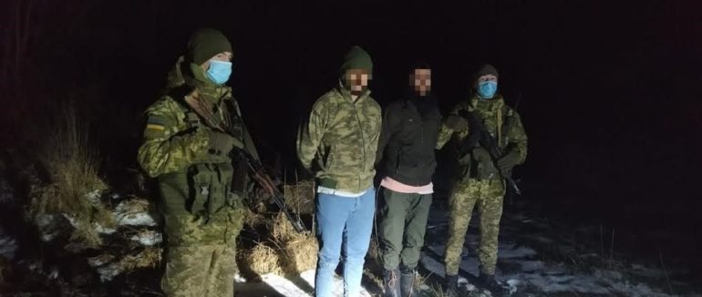 До ЄС за кращим життям: на Закарпатті затримали двох нелегалів