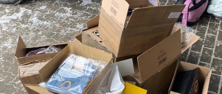 Dolce&Gabbana, Versace, Prada: на Закарпатті вилучили незаконно ввезений брендовий одяг