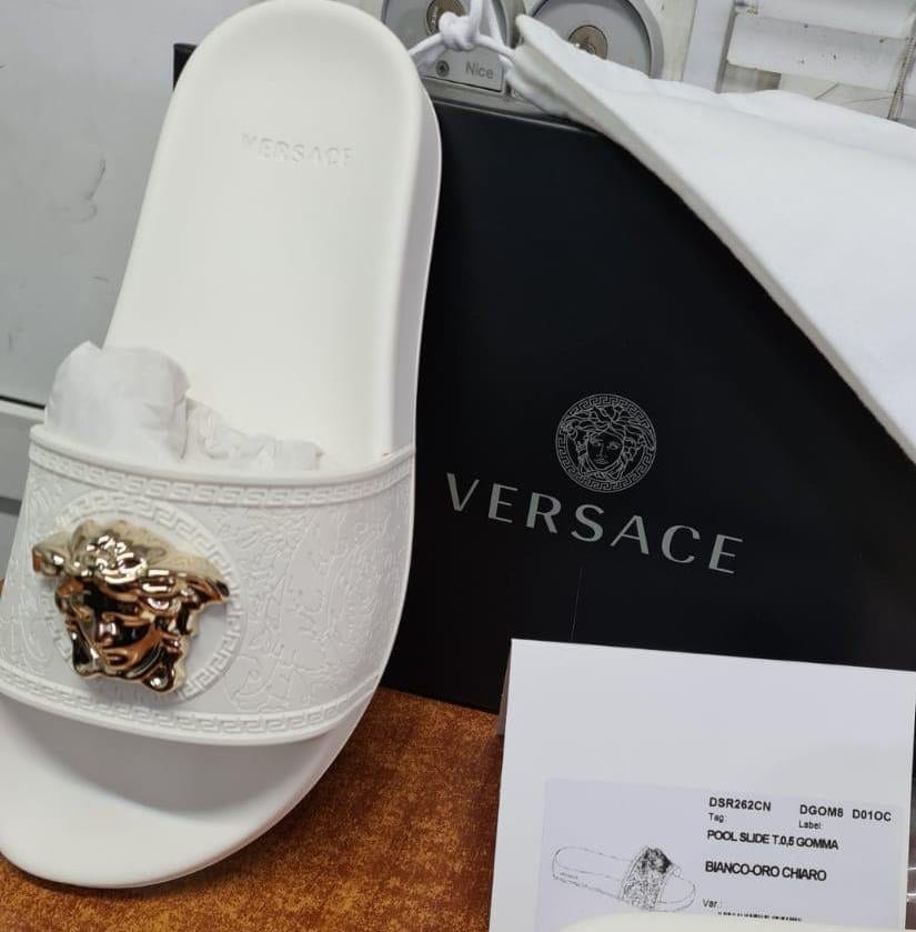 З конфіскатами на Закарпатській митниці хоч музей моди відкривай