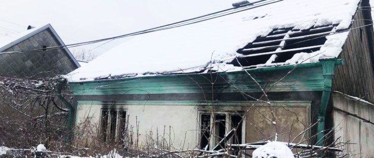 Жінка була вже непритомною: вечірня пожежа на Тячівщині