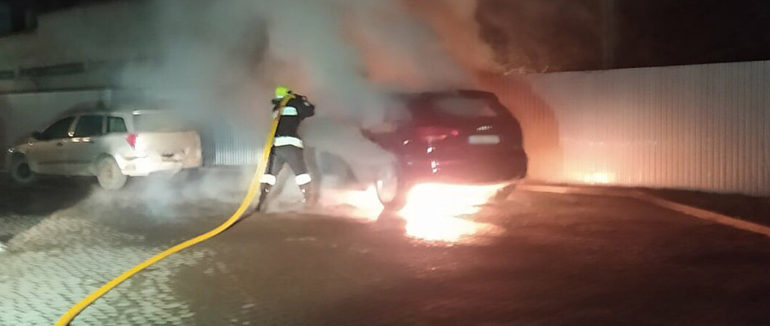 На Тячівщині згоріла дорога іномарка