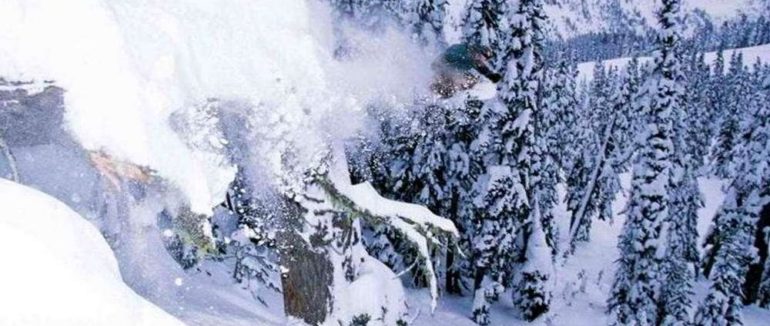 Карпати досі зберігають сніголавинну небезпеку