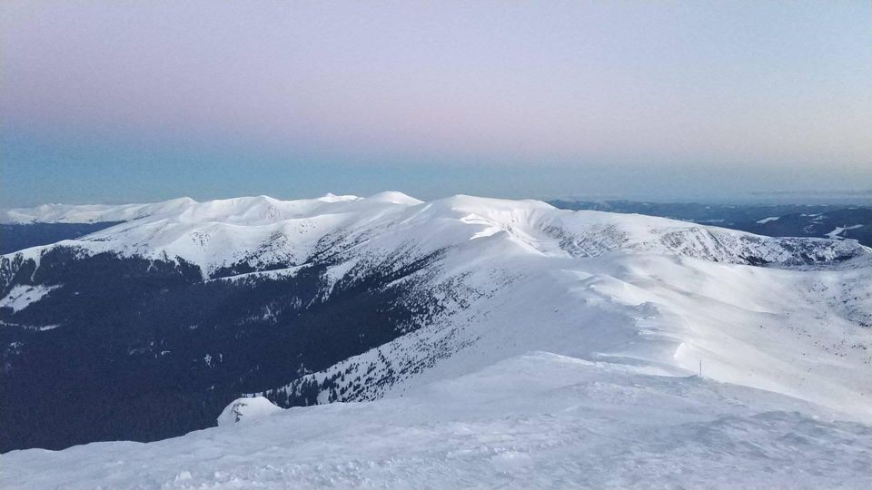 Рятувальники попереджають про сніголавинну небезпеку на Закарпатті