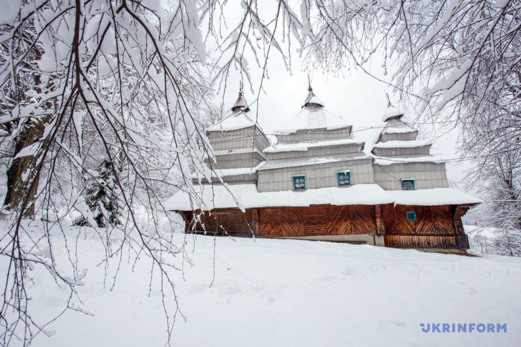 Унікальні церкви Закарпаття