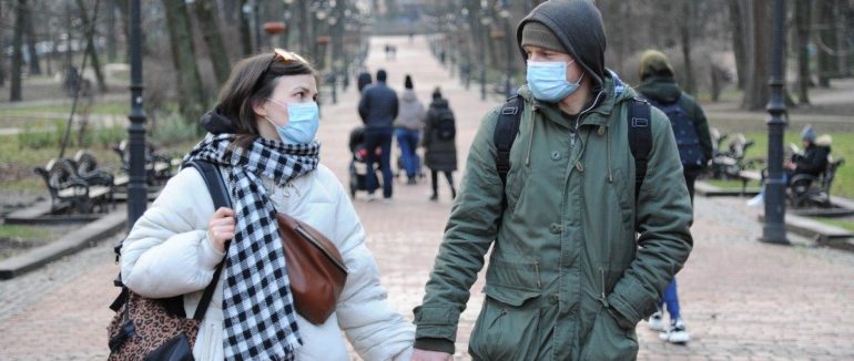 Чотири рівні епіднебезпеки та карантин до травня: що чекає українців цієї весни?