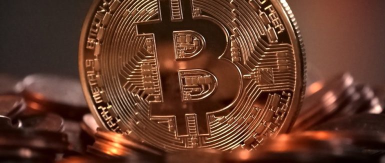 Bitcoin оновив рекорд — коштує понад 55 тисяч доларів