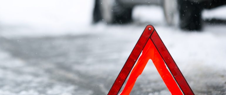 Спроба самогубства: у Берегові жінка самотужки кинулась під колеса автомобіля