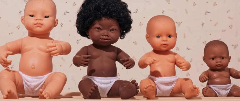 В Іспанії фабрика випустила партію дитячих ляльок “із синдромом Дауна”