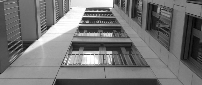 “Синій кит” та інші “групи смерті”: чому діти роблять фатальний крок у вічність?